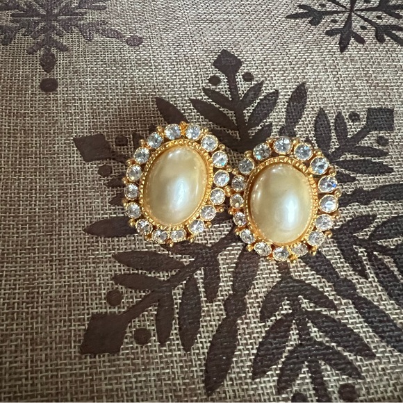 VINTAGE Antique Pearl & Diamond Clip-On Earrings - Picture 2 of 6